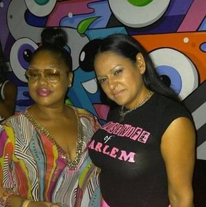 Meet your Posher, Elaine